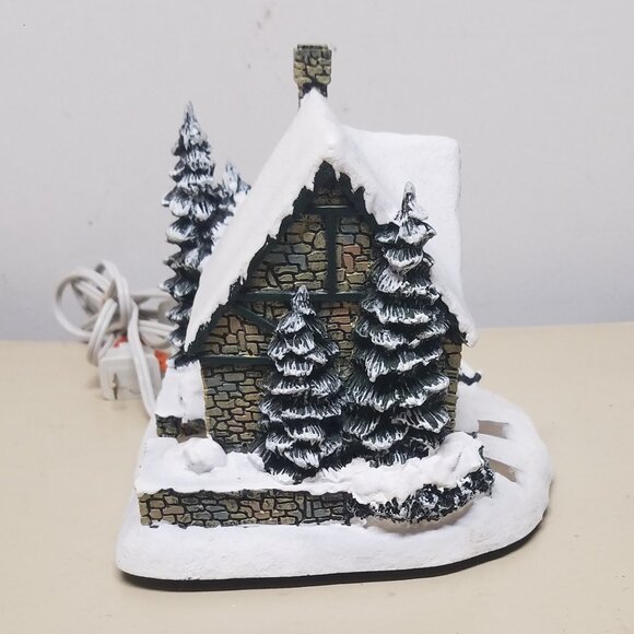 Hawthorn Village Thomas Kinkade Christmas Light Up Village Clothier - Picture 5 of 12